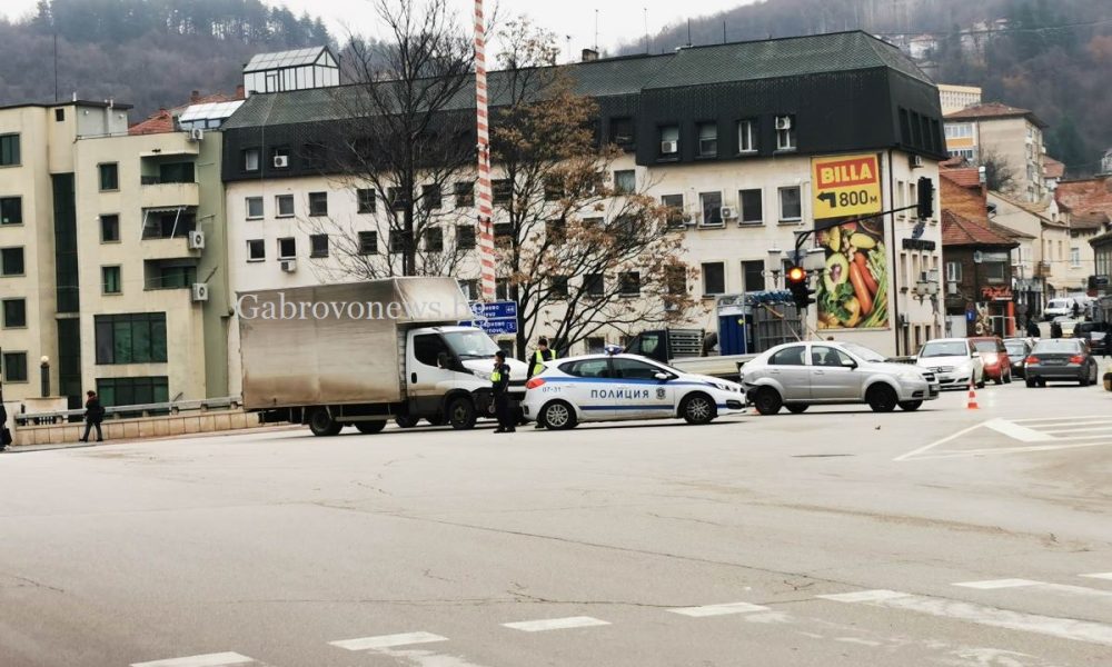 Катастрофа на възлово кръстовище в центъра на Габрово | Gabrovo News