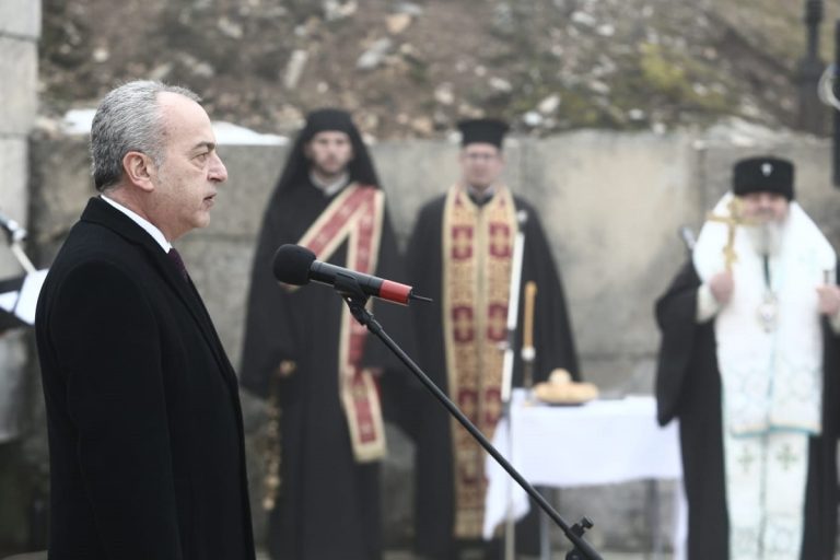 Ледена пързалка отваря врати тази неделя до зала "Орловец" | Gabrovo News